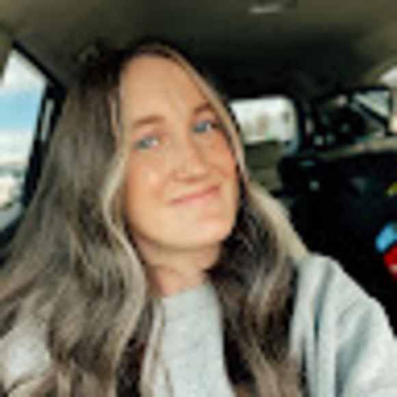 Meet your Posher, Sara - Picture 1 of 1